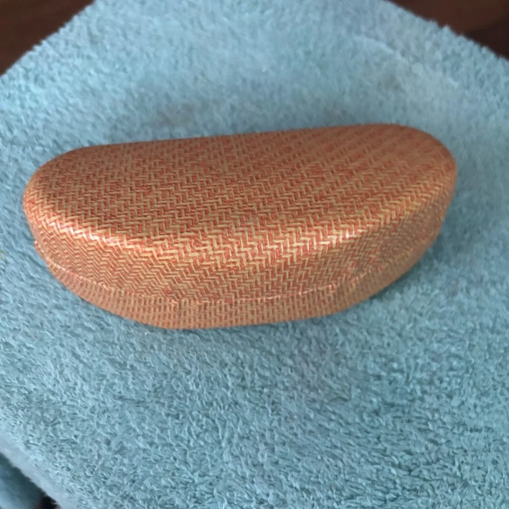 Maui Jim Tan Woven Sunglasses Case - Picture 4 of 9